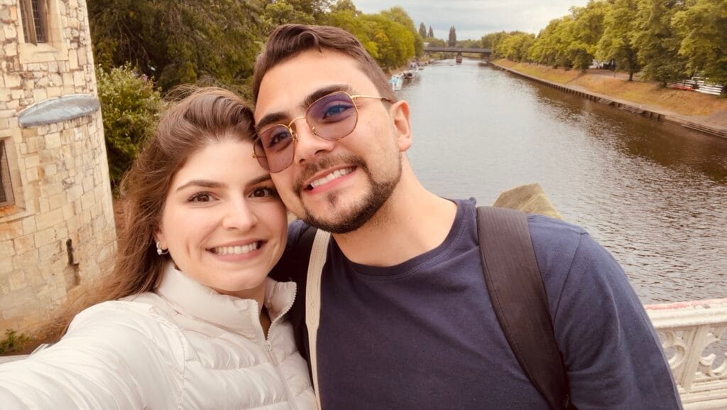 eu e meu marido na lendal Bridge